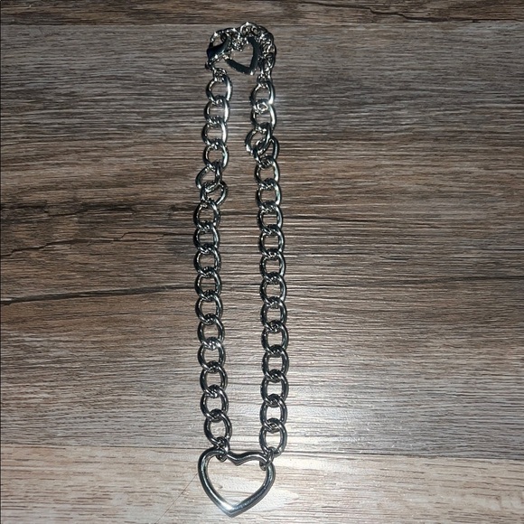 Jewelry - Silver Heart Chain Necklace